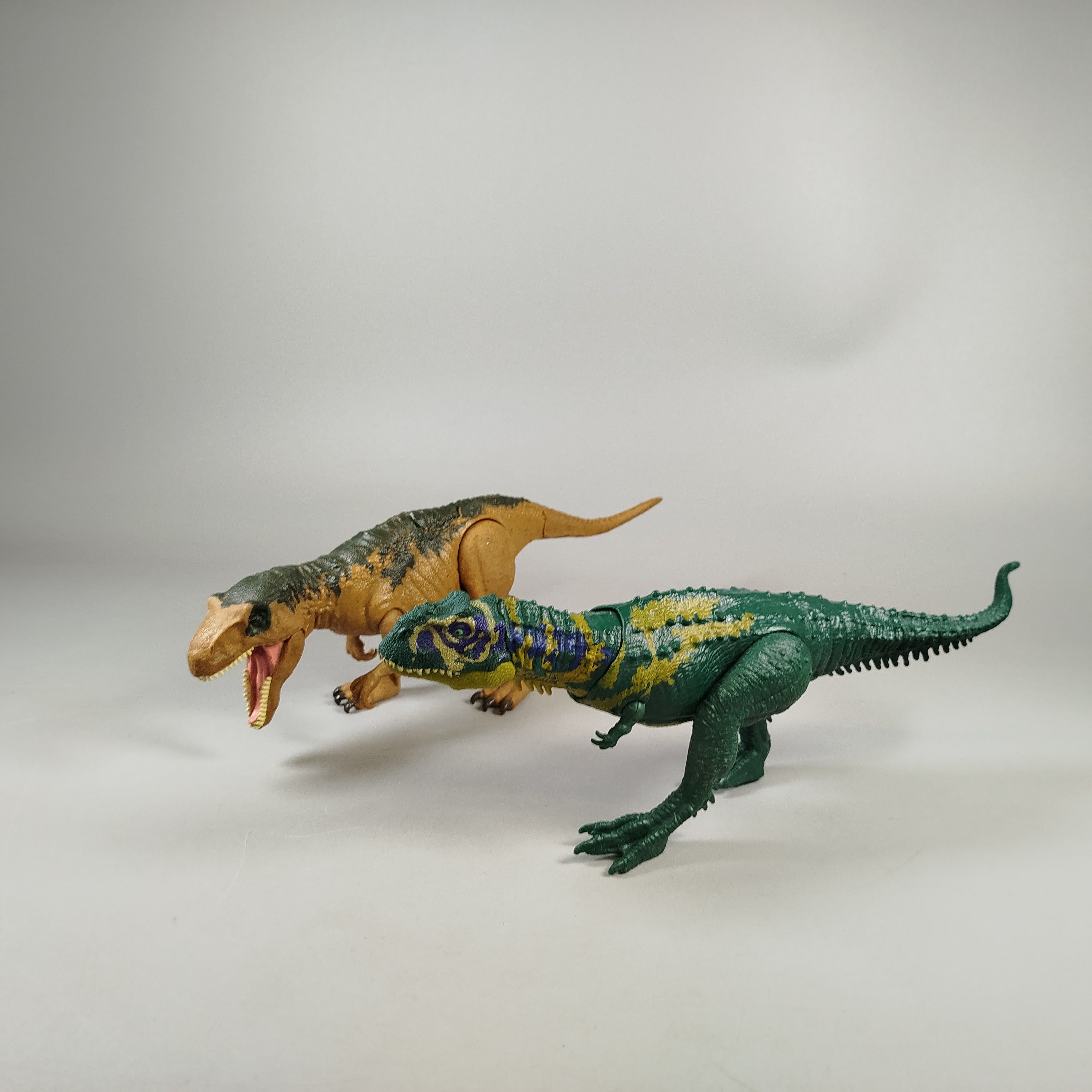 Mattel Jurassic World Set von 2 Dinosaurier Actionfiguren